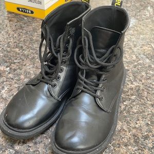 Black womens boots size 40